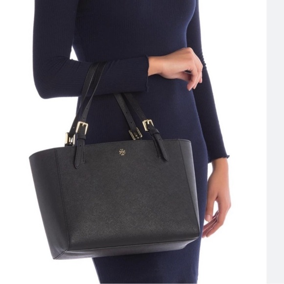 Tory Burch Handbags - Tory Burch Emerson Small Buckle Tote